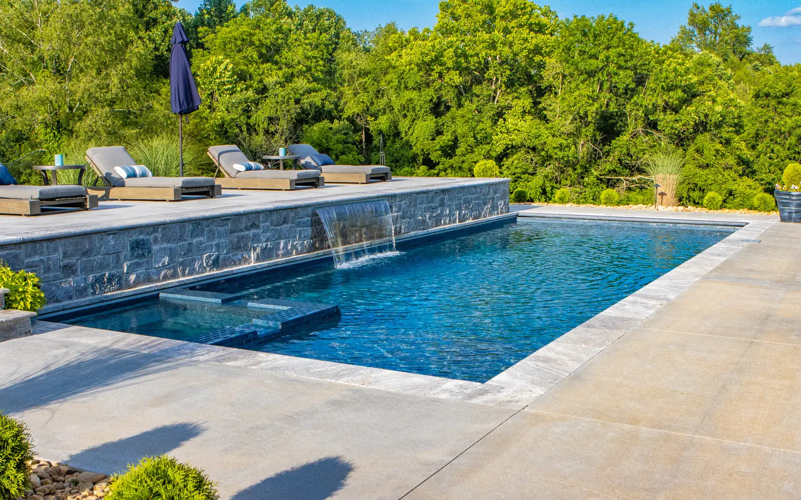 062723-ScudderLimitlessSG-82 Fiberglass pool builders across Middlesex county MA
